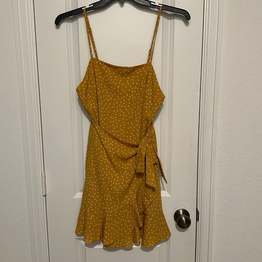 Alterd State Medium Yellow Polka Dot Wrap Dress - Picture 3 of 11